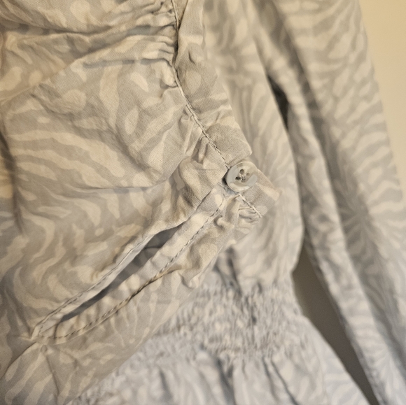 Universal Thread Light Blue Patterned Blouse - Picture 3 of 5